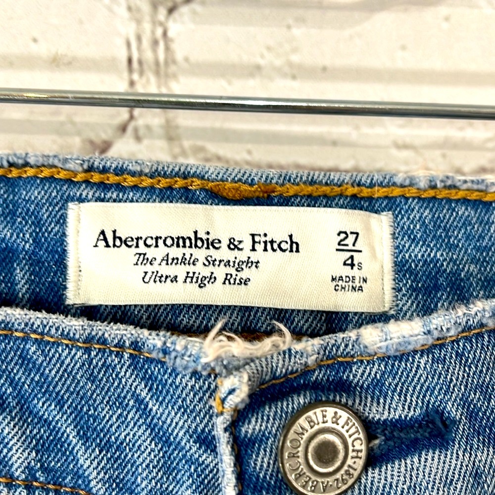 Abercrombie & Fitch Ankle Straight Jeans - Picture 6 of 6